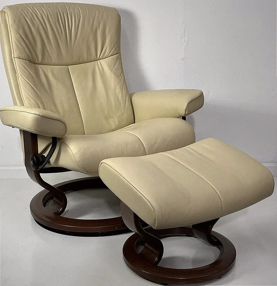 Ekornes Stressless Large "PEACE" Cream Leather Swivel Recliner Chair & Ottoman